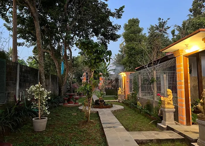 ゲストハウス Santai Karangasem