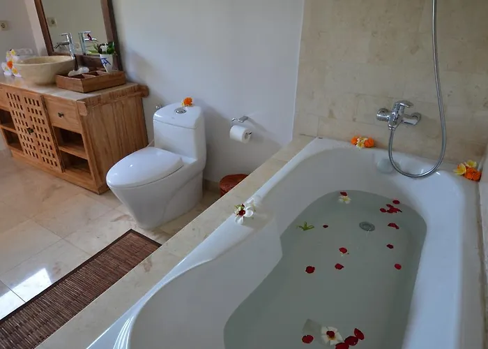 ゲストハウス Santai Karangasem